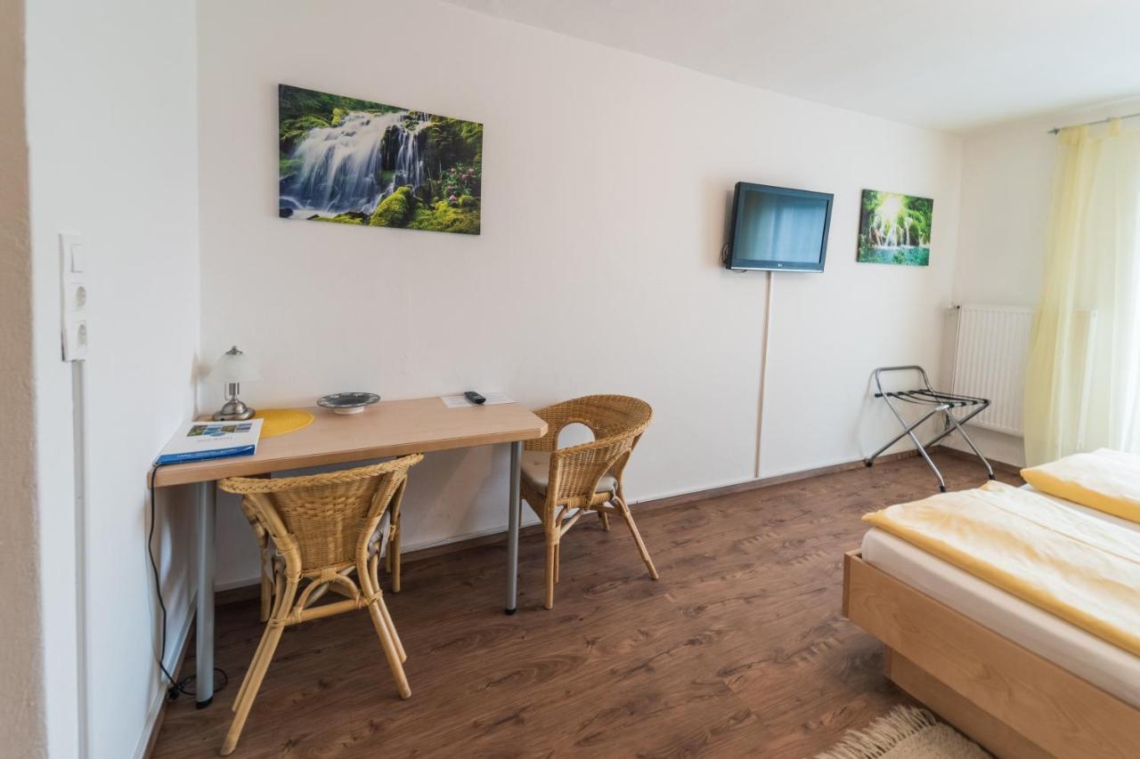 Gasthof Zur Seeburg Seekirchen am Wallersee Εξωτερικό φωτογραφία
